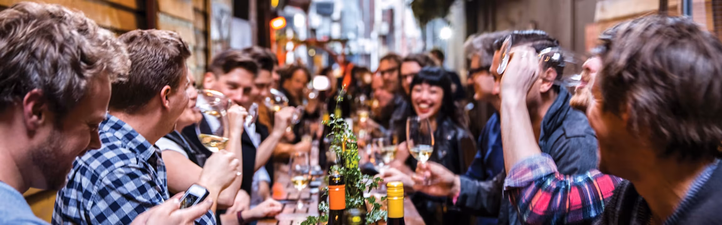 vinomofo-storefront/e7e83b04b1862df8f776d04a74085fbe_u781uf